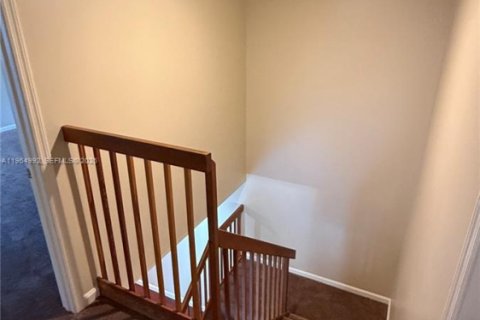 Adosado en alquiler en Plantation, Florida, 2 dormitorios, 127.46 m2 № 2026350 - foto 8