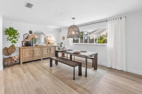 Villa ou maison à vendre à Tequesta, Floride: 4 chambres, 184.41 m2 № 2407676 - photo 10