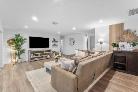 Villa ou maison à vendre à Tequesta, Floride: 4 chambres, 184.41 m2 № 2407676 - photo 3