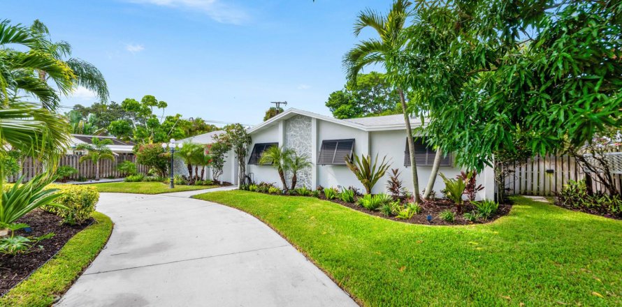 Villa ou maison à Tequesta, Floride 4 chambres, 184.41 m2 № 2407676