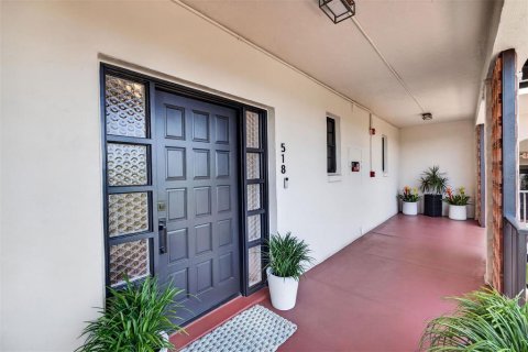 Condo in Winter Park, Florida, 3 bedrooms № 2116834 - photo 2