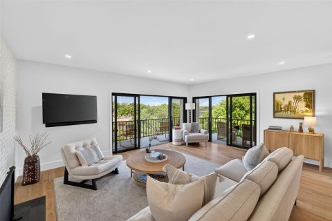 Condo in Winter Park, Florida, 3 bedrooms № 2116834 - photo 3