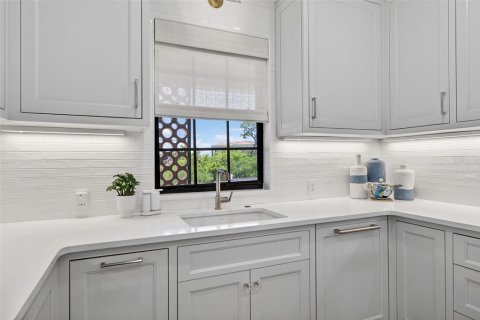 Condo in Winter Park, Florida, 3 bedrooms № 2116834 - photo 25