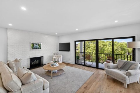 Condo in Winter Park, Florida, 3 bedrooms № 2116834 - photo 4