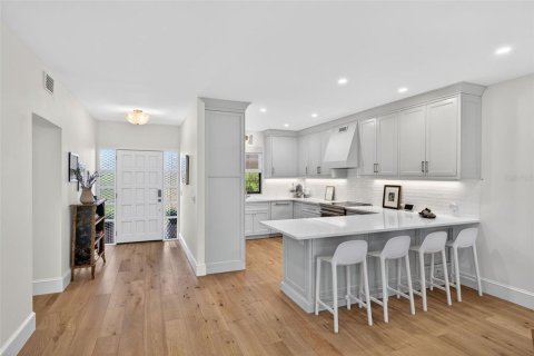 Condo in Winter Park, Florida, 3 bedrooms № 2116834 - photo 19