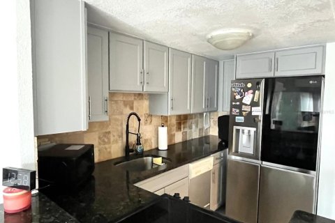 Condominio en venta en Clearwater, Florida, 4 habitaciones, 47.1 m2 № 1828651 - foto 12
