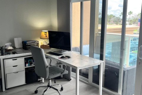 Condo in Clearwater, Florida, 4 rooms  № 1828651 - photo 3