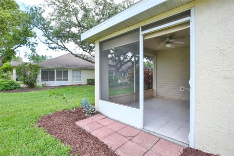 Condo in Sun City Center, Florida, 2 bedrooms  № 1676002 - photo 20