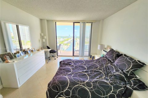 Снять в аренду кондоминиум в Санни-Айлс-Бич, Флорида 2 спальни, 93.65м2, № 2004640 - фото 18