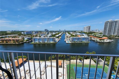 Снять в аренду кондоминиум в Санни-Айлс-Бич, Флорида 2 спальни, 93.65м2, № 2004640 - фото 13