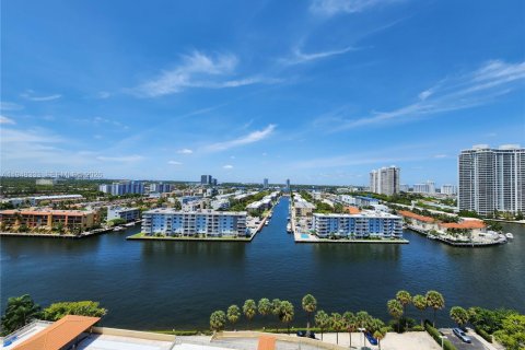 Снять в аренду кондоминиум в Санни-Айлс-Бич, Флорида 2 спальни, 93.65м2, № 2004640 - фото 12