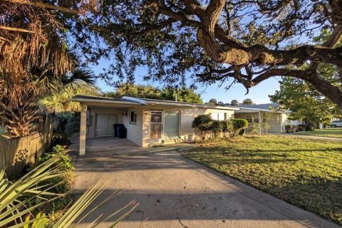 House in New Smyrna Beach, Florida 2 bedrooms, 100.15 sq.m. № 2398869