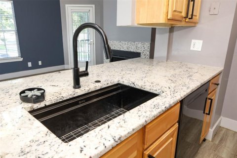 Condo in Orlando, Florida, 1 bedroom  № 1847155 - photo 9