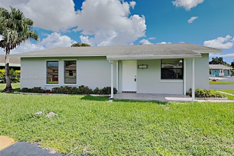 House in Miami, Florida 3 bedrooms, 112.78 sq.m. № 1948589 - photo 3