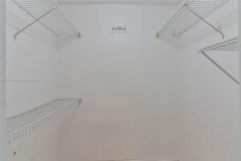 Copropriété à vendre à Miami, Floride: 2 chambres, 108.79 m2 № 2004223 - photo 15