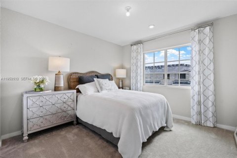 Adosado en alquiler en Florida City, Florida, 3 dormitorios, 159.33 m2 № 2008093 - foto 14