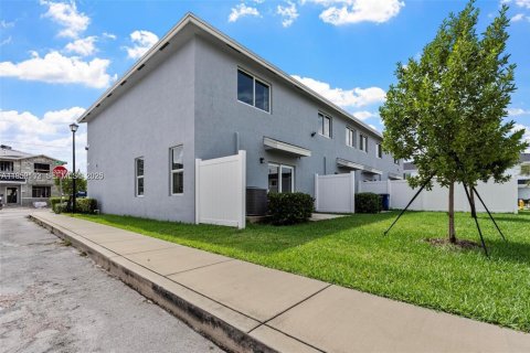 Adosado en alquiler en Florida City, Florida, 3 dormitorios, 159.33 m2 № 2008093 - foto 21