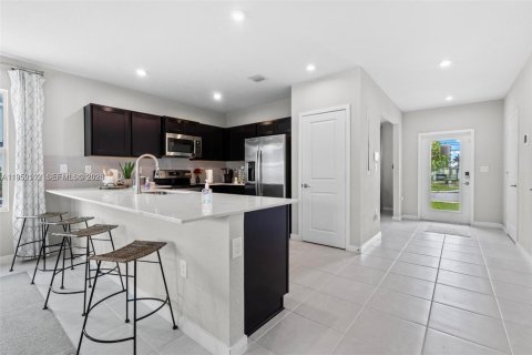 Adosado en alquiler en Florida City, Florida, 3 dormitorios, 159.33 m2 № 2008093 - foto 2