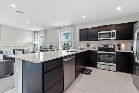 Adosado en alquiler en Florida City, Florida, 3 dormitorios, 159.33 m2 № 2008093 - foto 9