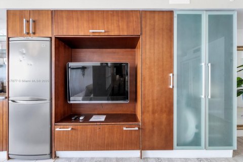 Condominio en venta en Miami Beach, Florida, 47.94 m2 № 2035386 - foto 25