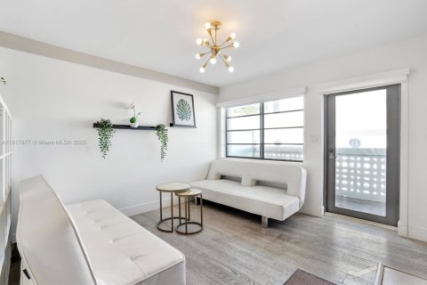 Condominio en venta en Miami Beach, Florida, 47.94 m2 № 2035386 - foto 12