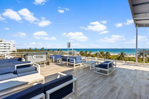 Condominio en venta en Miami Beach, Florida, 47.94 m2 № 2035386 - foto 2