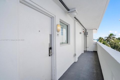 Condominio en venta en Miami Beach, Florida, 47.94 m2 № 2035386 - foto 30