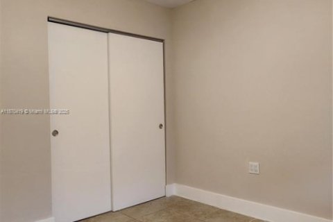 Casa en alquiler en Miramar, Florida, 2 dormitorios, 162.86 m2 № 1978776 - foto 6