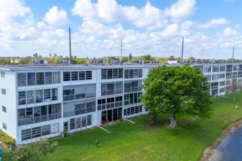 Condo in Deerfield Beach, Florida, 2 bedrooms  № 2245440 - photo 28