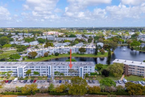 Condo in Deerfield Beach, Florida, 2 bedrooms  № 2245440 - photo 30