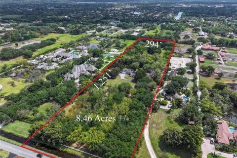 House in Southwest Ranches, Florida 4 bedrooms, 285.77 sq.m. № 2262286 - photo 3