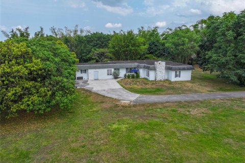 House in Southwest Ranches, Florida 4 bedrooms, 285.77 sq.m. № 2262286 - photo 7
