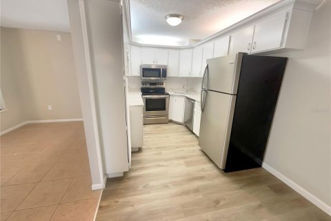 Condominio en venta en Tarpon Springs, Florida, 2 dormitorios, 96.71 m2 № 1629658 - foto 8