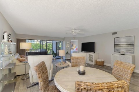Copropriété à louer à Sarasota, Floride: 2 chambres, 113.62 m2 № 2416883 - photo 11