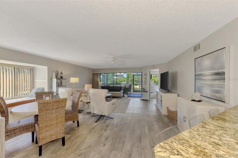 Copropriété à louer à Sarasota, Floride: 2 chambres, 113.62 m2 № 2416883 - photo 28