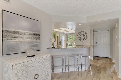 Copropriété à louer à Sarasota, Floride: 2 chambres, 113.62 m2 № 2416883 - photo 7