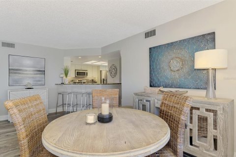 Copropriété à louer à Sarasota, Floride: 2 chambres, 113.62 m2 № 2416883 - photo 18