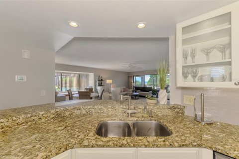 Copropriété à louer à Sarasota, Floride: 2 chambres, 113.62 m2 № 2416883 - photo 27