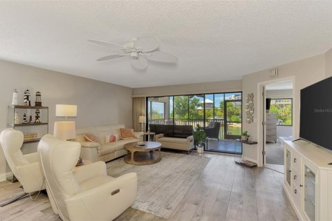 Copropriété à louer à Sarasota, Floride: 2 chambres, 113.62 m2 № 2416883 - photo 13