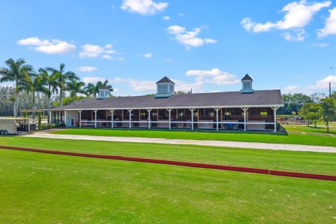 House in Wellington, Florida 4 bedrooms, 63.73 sq.m. № 2171418