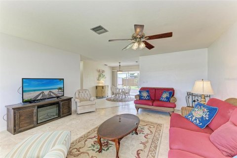 Villa ou maison à vendre à Port Charlotte, Floride: 3 chambres, 106.65 m2 № 2225761 - photo 7