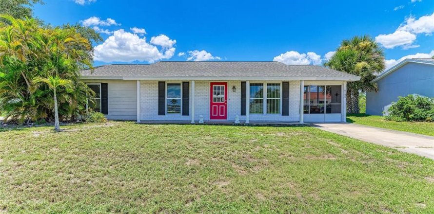 Villa ou maison à Port Charlotte, Floride 3 chambres, 106.65 m2 № 2225761