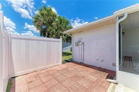 Villa ou maison à vendre à Port Charlotte, Floride: 3 chambres, 106.65 m2 № 2225761 - photo 29