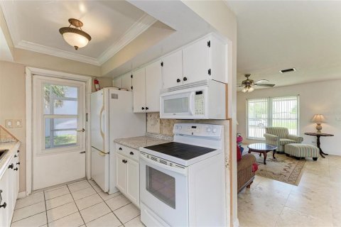 Villa ou maison à vendre à Port Charlotte, Floride: 3 chambres, 106.65 m2 № 2225761 - photo 13