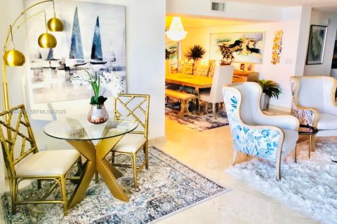 Copropriété à vendre à Fort Lauderdale, Floride: 2 chambres, 139.35 m2 № 2001328 - photo 16