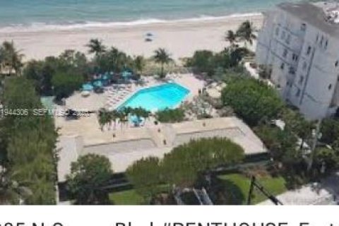 Copropriété à vendre à Fort Lauderdale, Floride: 2 chambres, 139.35 m2 № 2001328 - photo 19