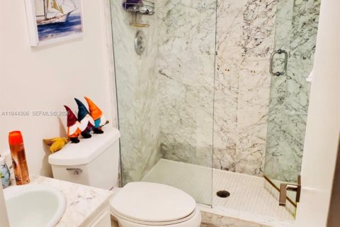Copropriété à vendre à Fort Lauderdale, Floride: 2 chambres, 139.35 m2 № 2001328 - photo 2
