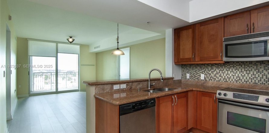 Квартира в Халландейл-Бич, Флорида 2 спальни, 97.73м2 № 1983617