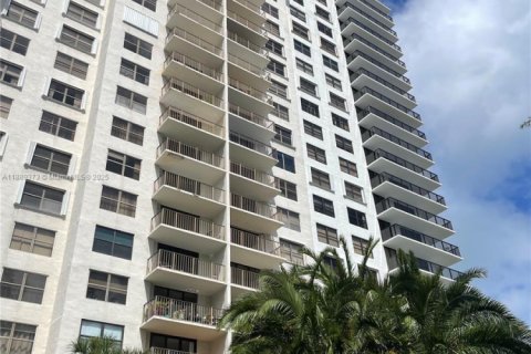 Copropriété à louer à Aventura, Floride: 1 chambre, 85.28 m2 № 2169708 - photo 22