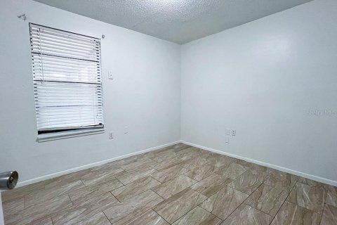 House in Kissimmee, Florida 3 bedrooms, 106.74 sq.m. № 2277642 - photo 18